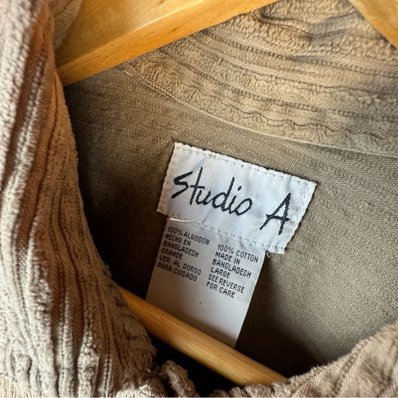 Studio A cropped army green corduroy jacket blazer spring summer - Picture 4 of 5